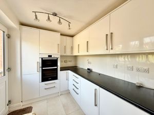 Photo 11- click for photo gallery